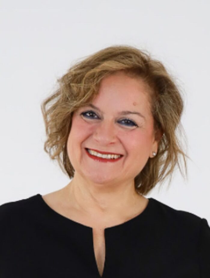 Lisa Saroli headshot